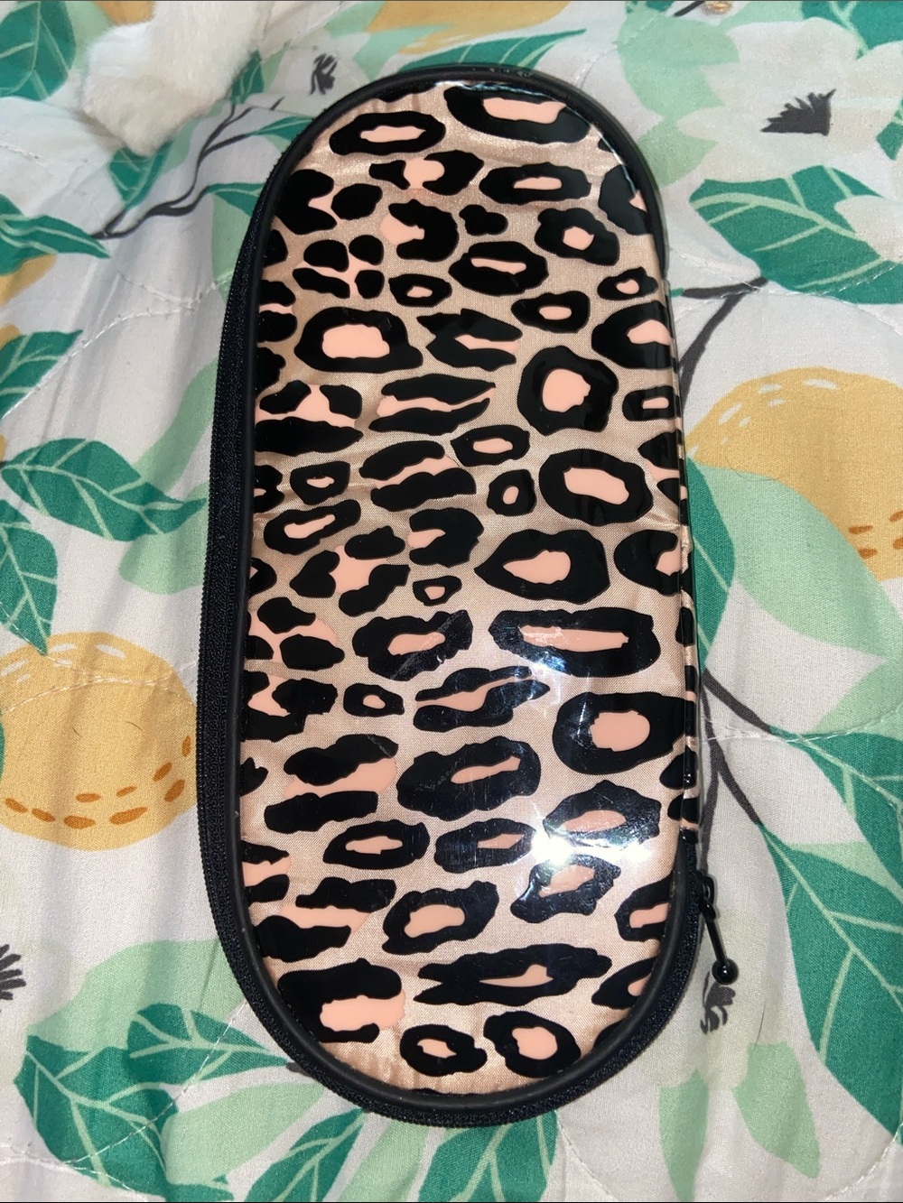 MAC x LIZ GOLDWYN LEOPARD CASE Makeup Brush Travel Pouch NWOT - Picture 3 of 3